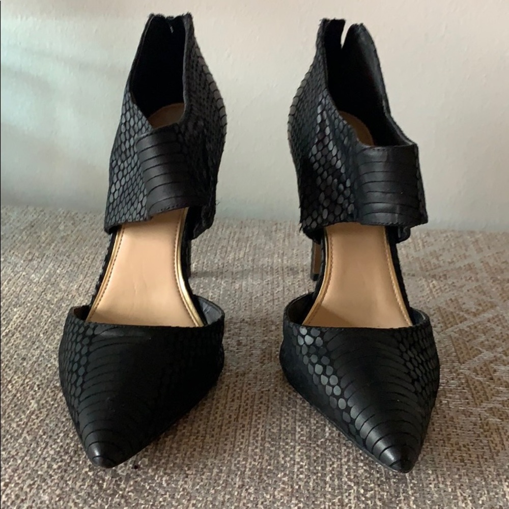 Black stilettos with strap